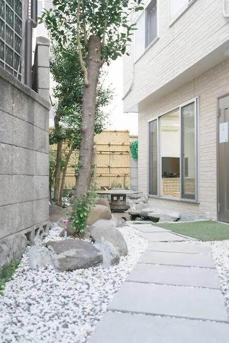 River Temple Villa Tokyo